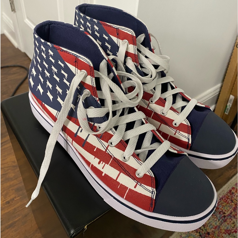 Heeleys size 11 USA
